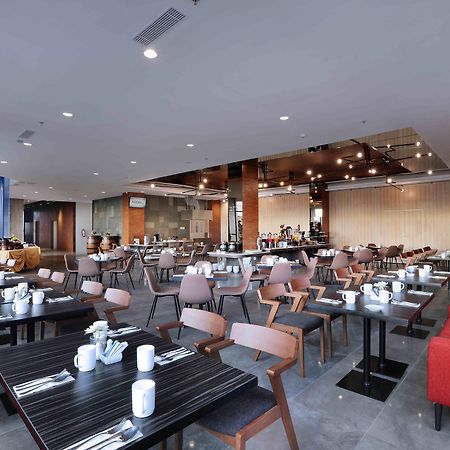 Aston Inn Pandanaran Semarang Eksteriør billede