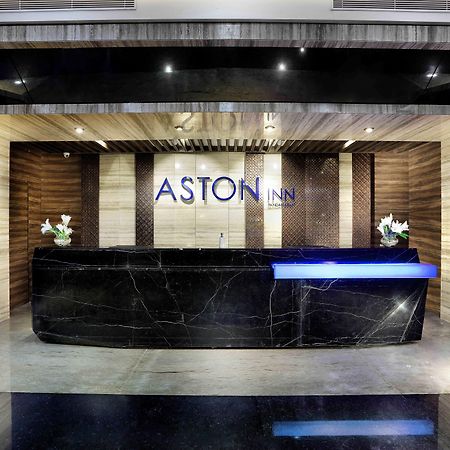 Aston Inn Pandanaran Semarang Eksteriør billede