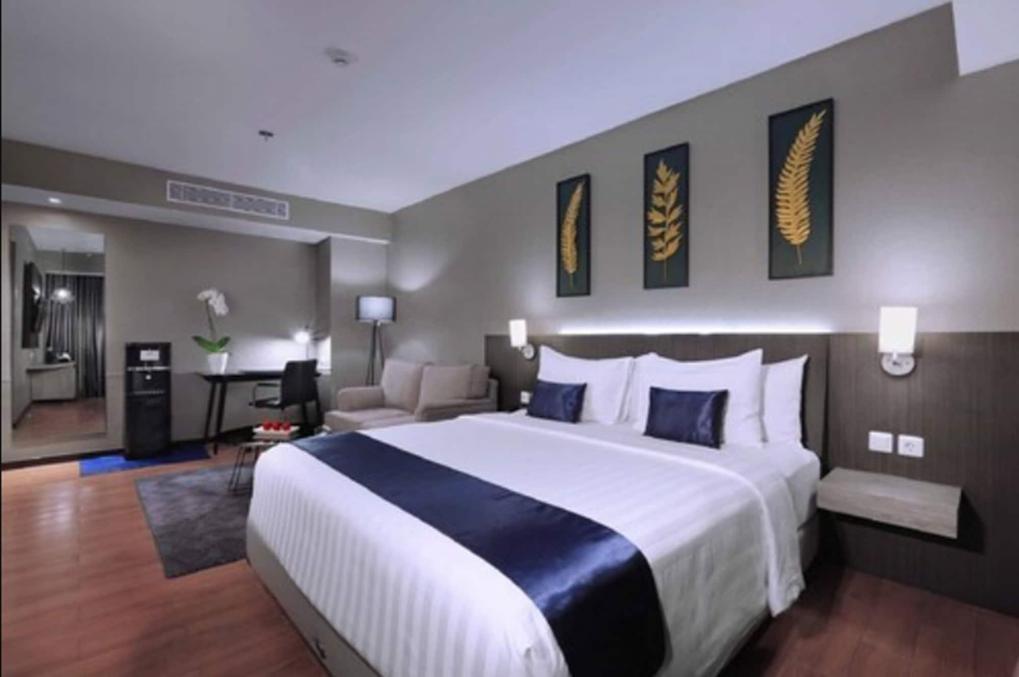 Aston Inn Pandanaran Semarang Eksteriør billede