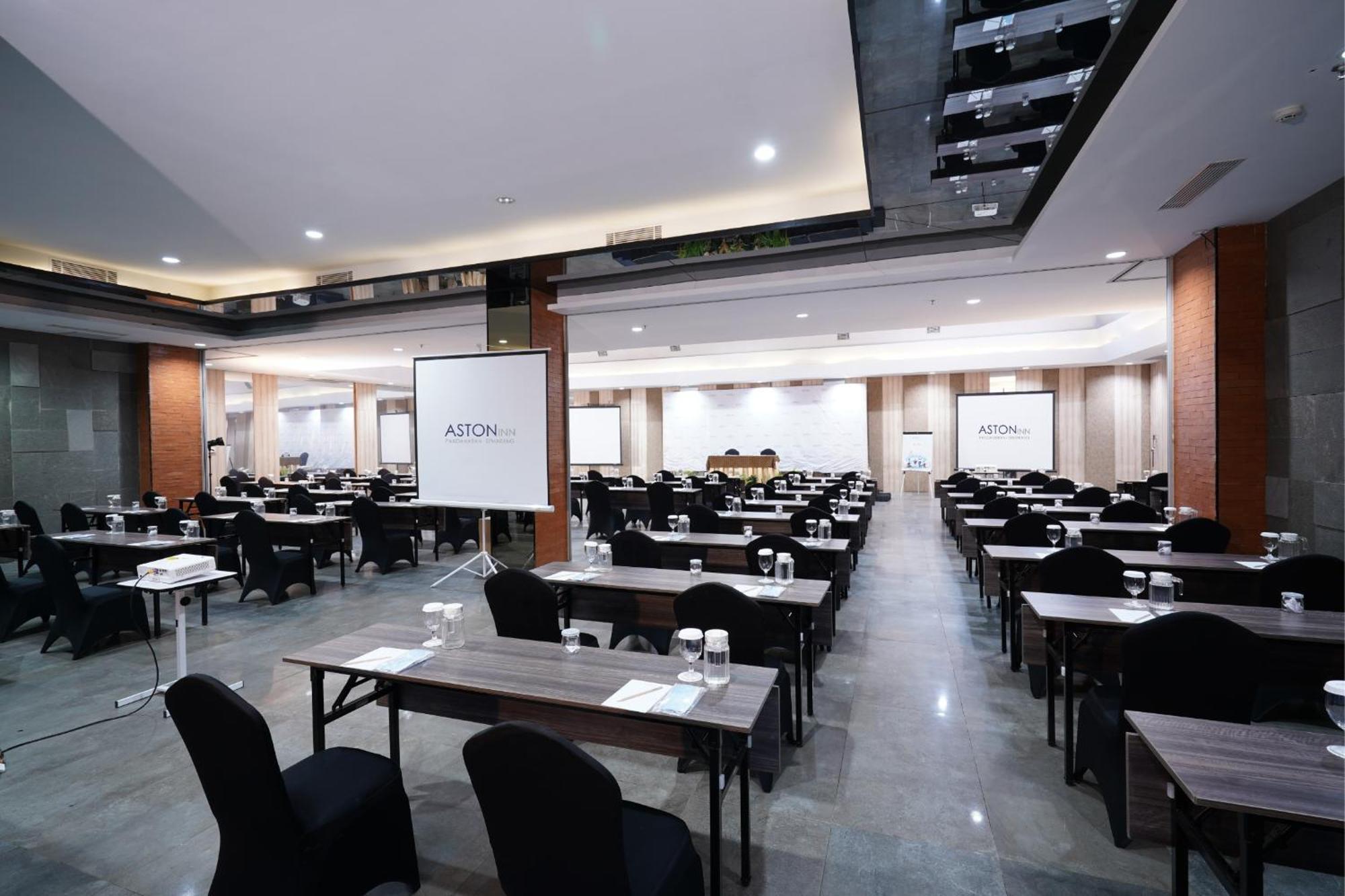 Aston Inn Pandanaran Semarang Eksteriør billede